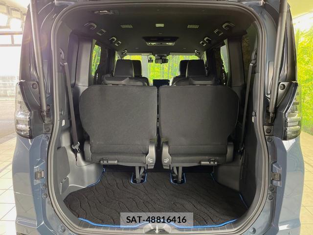 Toyota VOXY 2024-02 8726814-9