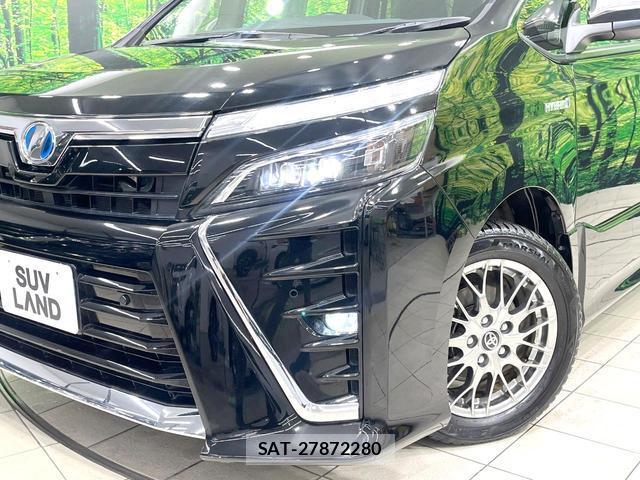 Toyota VOXY 2019-02 8726938-12