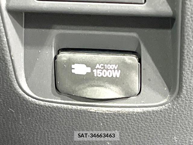 Toyota VOXY 2023-10 8726941-6
