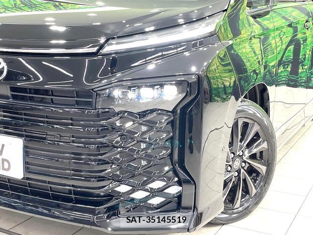 Toyota VOXY 2026-07 8726943-12