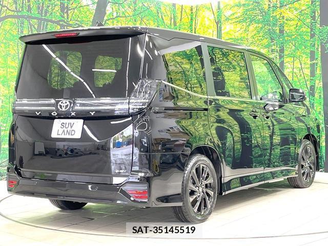 Toyota VOXY 2026-07 8726943-16