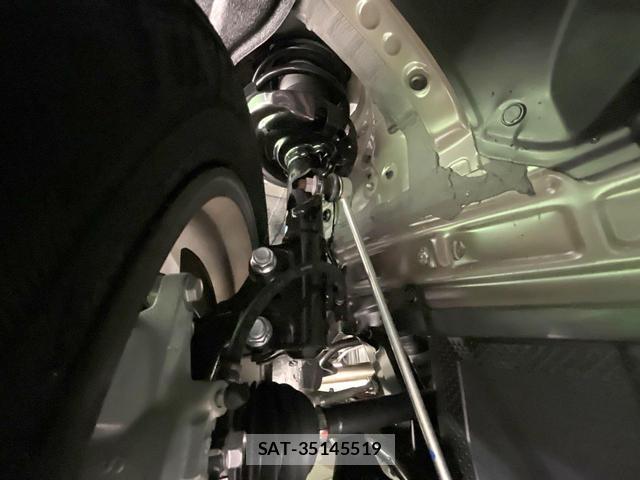 Toyota VOXY 2026-07 8726943-19