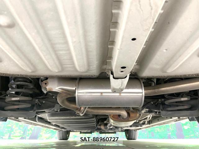 Toyota VOXY 2017-11 8726950-18