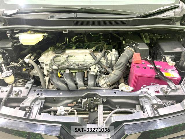 Toyota VOXY 2018-10 8726962-17