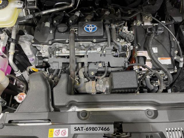 Toyota VOXY 2023-06 8726982-17