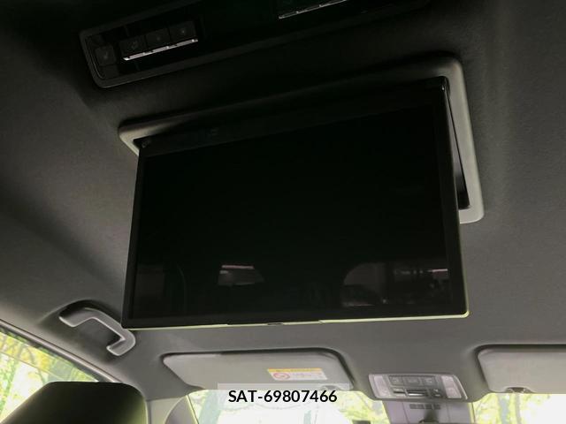 Toyota VOXY 2023-06 8726982-4