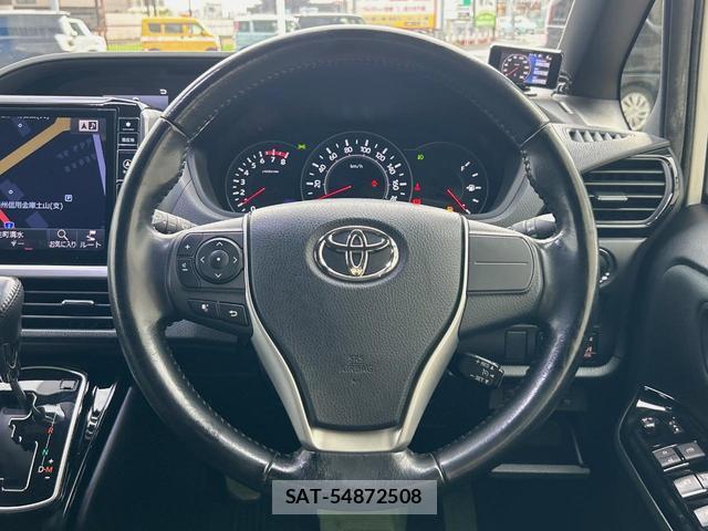 Toyota VOXY 2017-09 8727026-10