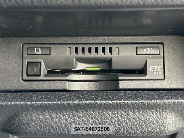 Toyota VOXY 2017-09 8727026-6