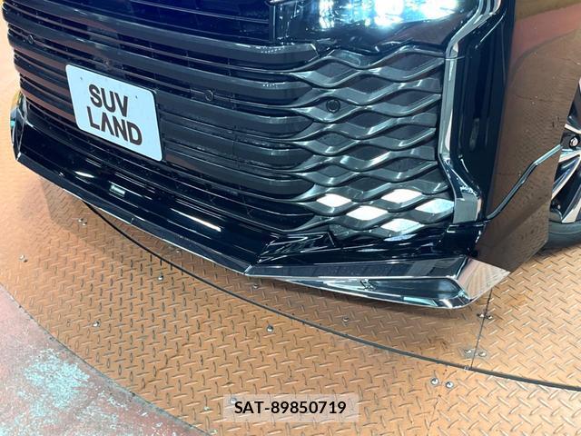 Toyota VOXY 2022-06 8727037-2