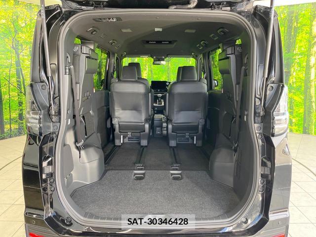 Toyota VOXY 2023-08 8727103-9