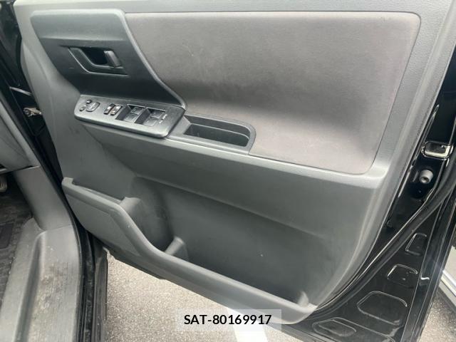 Toyota VOXY 2009-10 8727272-6