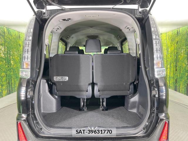 Toyota VOXY 2014-09 8727586-10