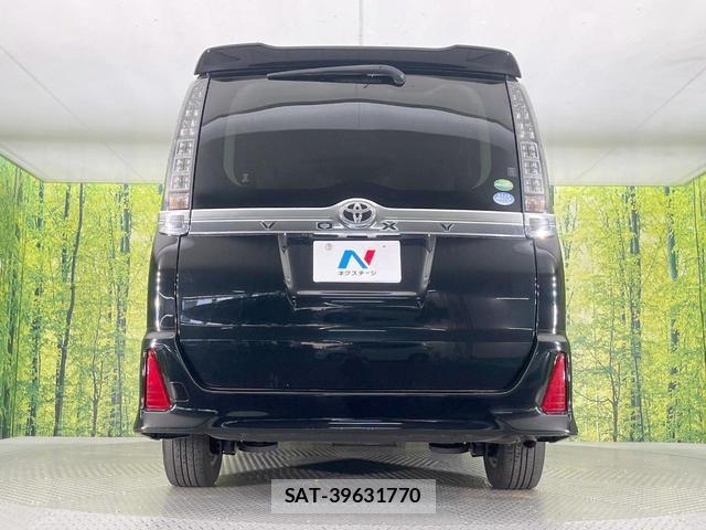 Toyota VOXY 2014-09 8727586-15