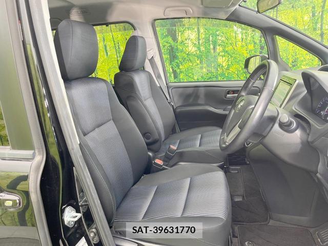 Toyota VOXY 2014-09 8727586-7