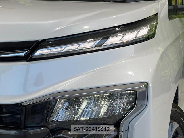 Toyota VOXY 2026-05 8727627-12