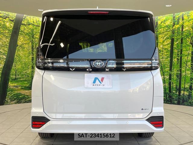 Toyota VOXY 2026-05 8727627-15
