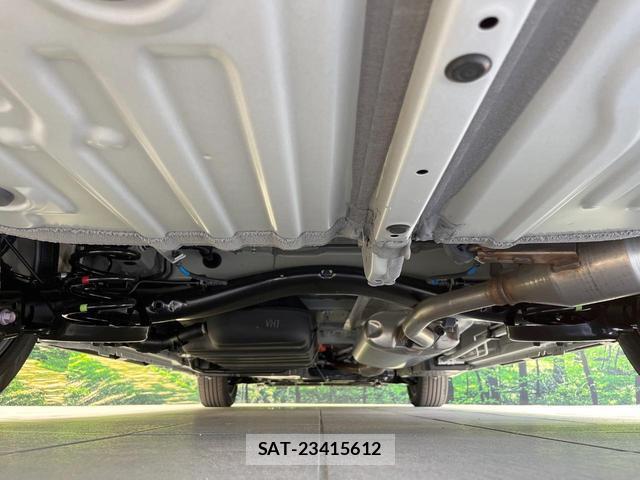 Toyota VOXY 2026-05 8727627-19