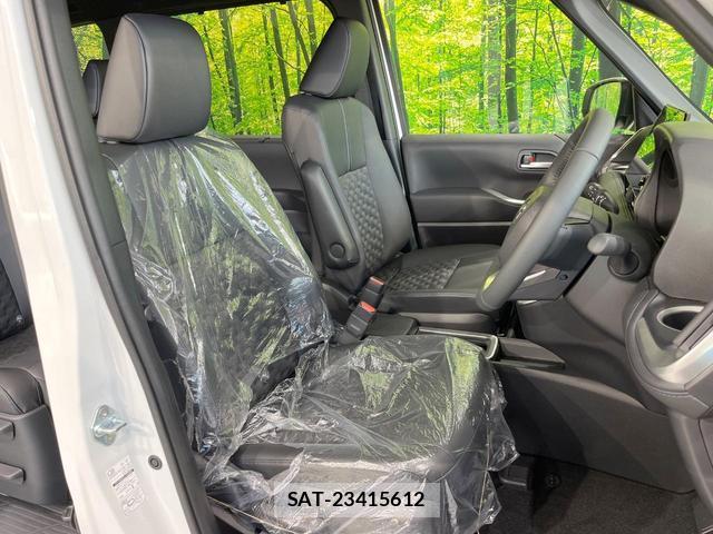 Toyota VOXY 2026-05 8727627-7