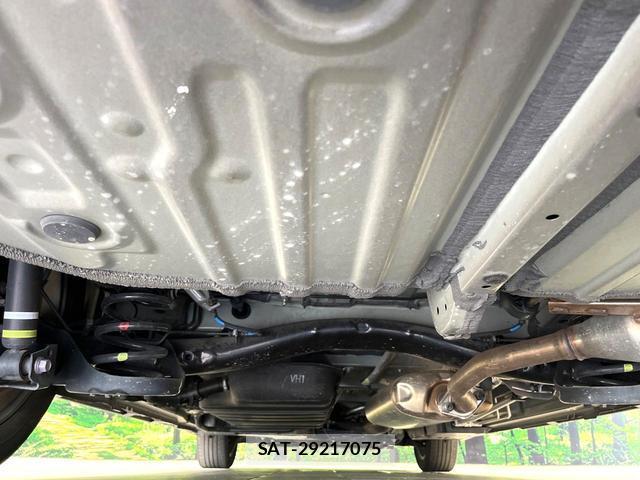 Toyota VOXY 2023-08 8727647-18