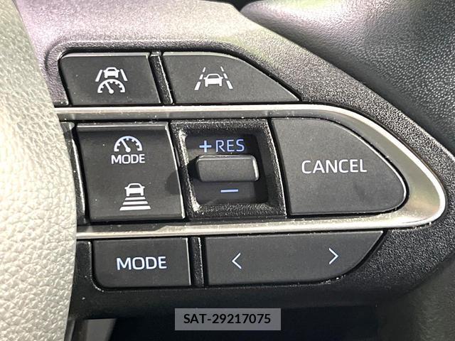 Toyota VOXY 2023-08 8727647-6