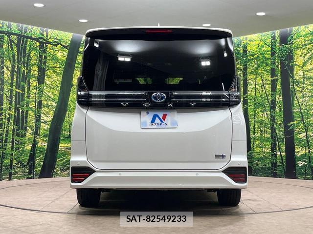 Toyota VOXY 2024-02 8727679-15