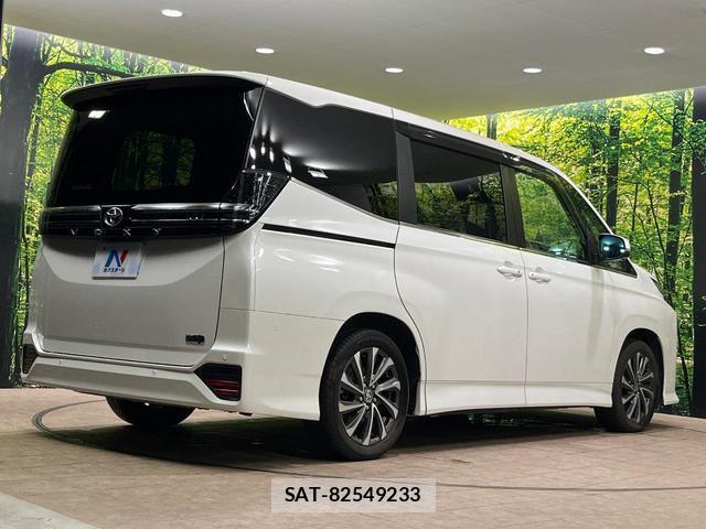 Toyota VOXY 2024-02 8727679-17