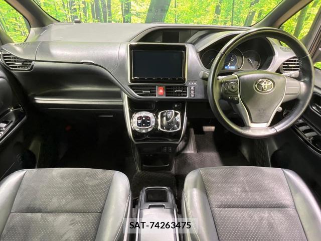 Toyota VOXY 2021-03 8727680-1