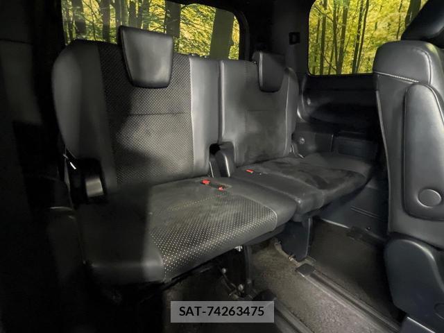 Toyota VOXY 2021-03 8727680-10