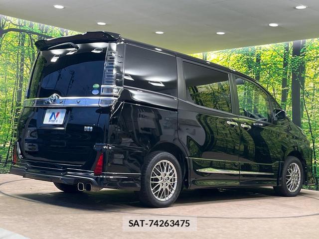 Toyota VOXY 2021-03 8727680-18