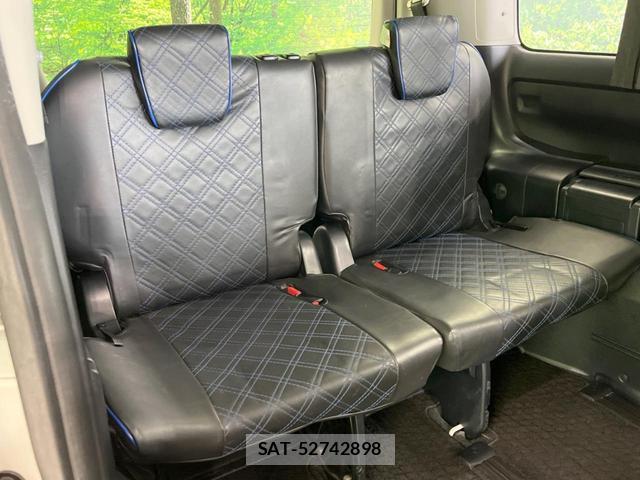 Toyota VOXY 2014-06 8727736-10