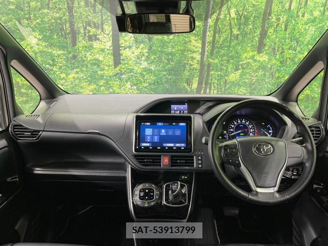 Toyota VOXY 2019-05 8727740-1