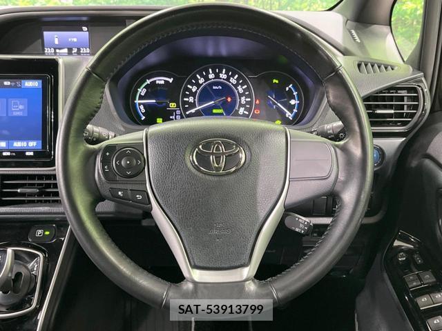Toyota VOXY 2019-05 8727740-10
