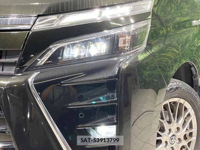 Toyota VOXY 2019-05 8727740-11