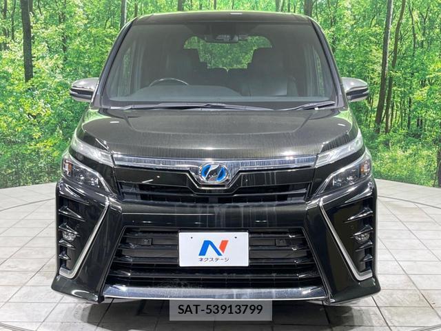 Toyota VOXY 2019-05 8727740-13