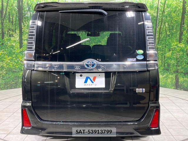 Toyota VOXY 2019-05 8727740-14