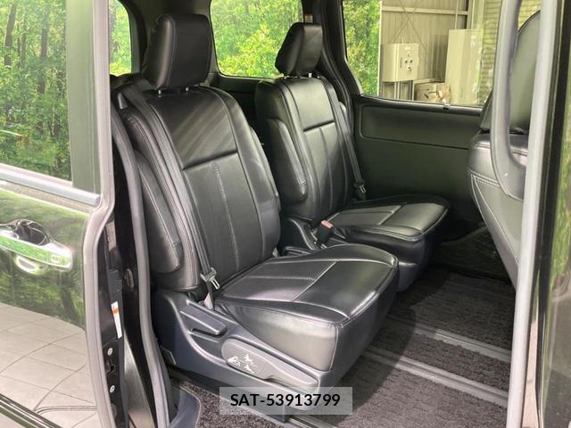 Toyota VOXY 2019-05 8727740-7