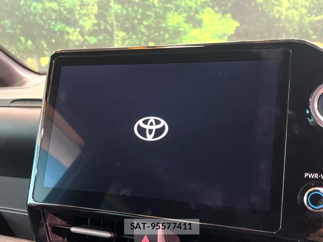 Toyota VOXY 2022-04 8727748-2