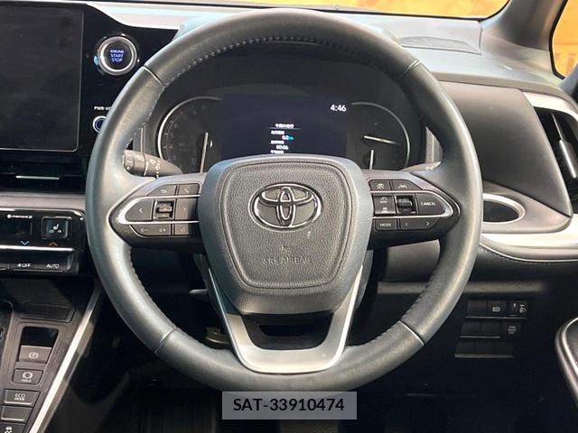 Toyota VOXY 2023-07 8727767-11