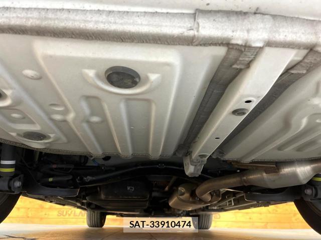 Toyota VOXY 2023-07 8727767-18