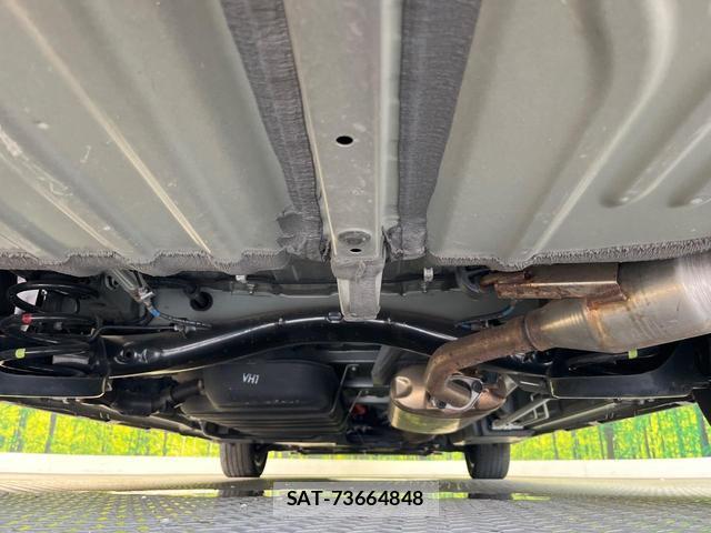 Toyota VOXY 2022-04 8727843-18