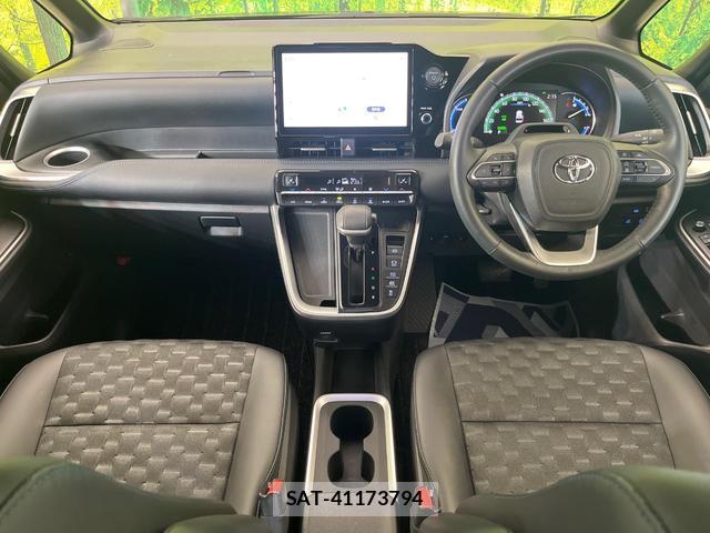 Toyota VOXY 2024-09 8727845-1