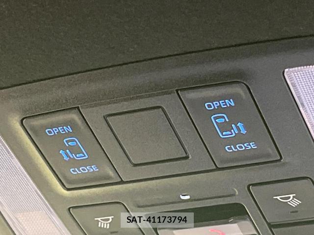 Toyota VOXY 2024-09 8727845-2