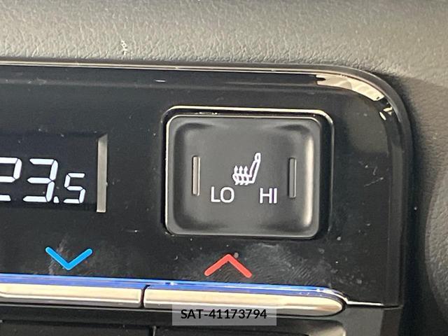 Toyota VOXY 2024-09 8727845-6