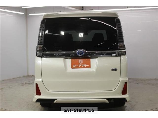 Toyota VOXY 2018-01 8727911-5