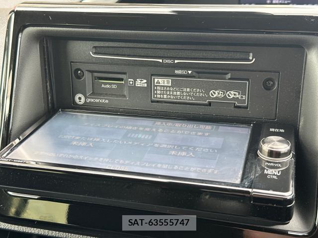 Toyota VOXY 2018-06 8728004-5