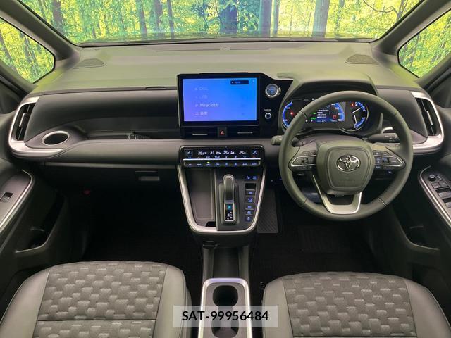 Toyota VOXY 2022-09 8728091-1