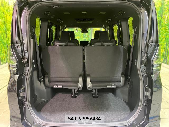 Toyota VOXY 2022-09 8728091-10