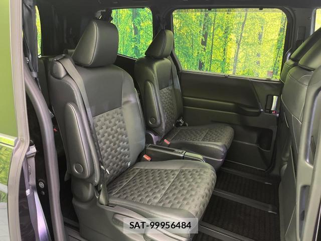 Toyota VOXY 2022-09 8728091-8