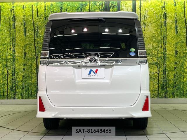 Toyota VOXY 2020-03 8728093-14