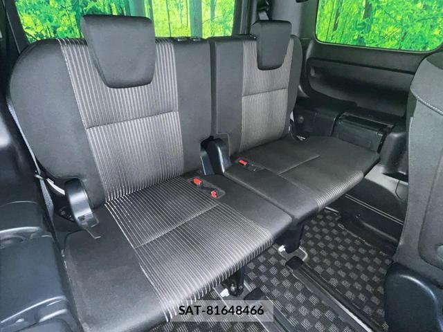 Toyota VOXY 2020-03 8728093-8